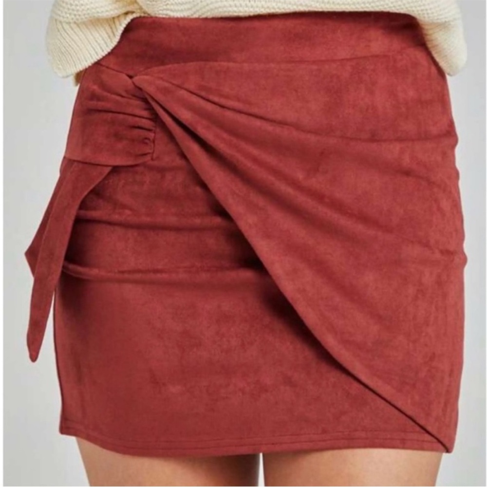 Dry Goods Fashion on Earth Burgundy Faux Suede Wrap Mini Skirt Small NWT